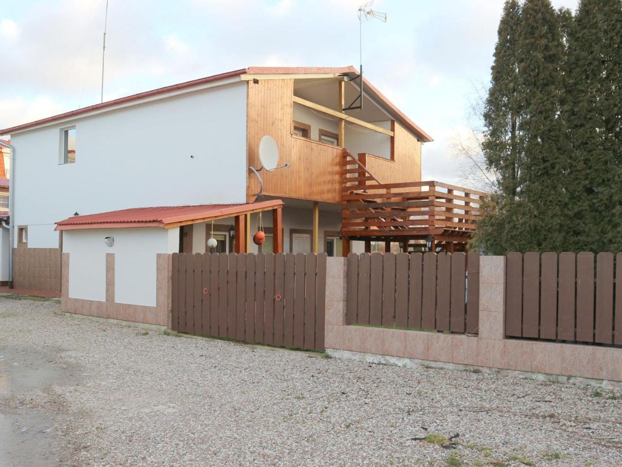 Pensjonat I Restauracja U Zdzicha Rowy  Exteriör bild